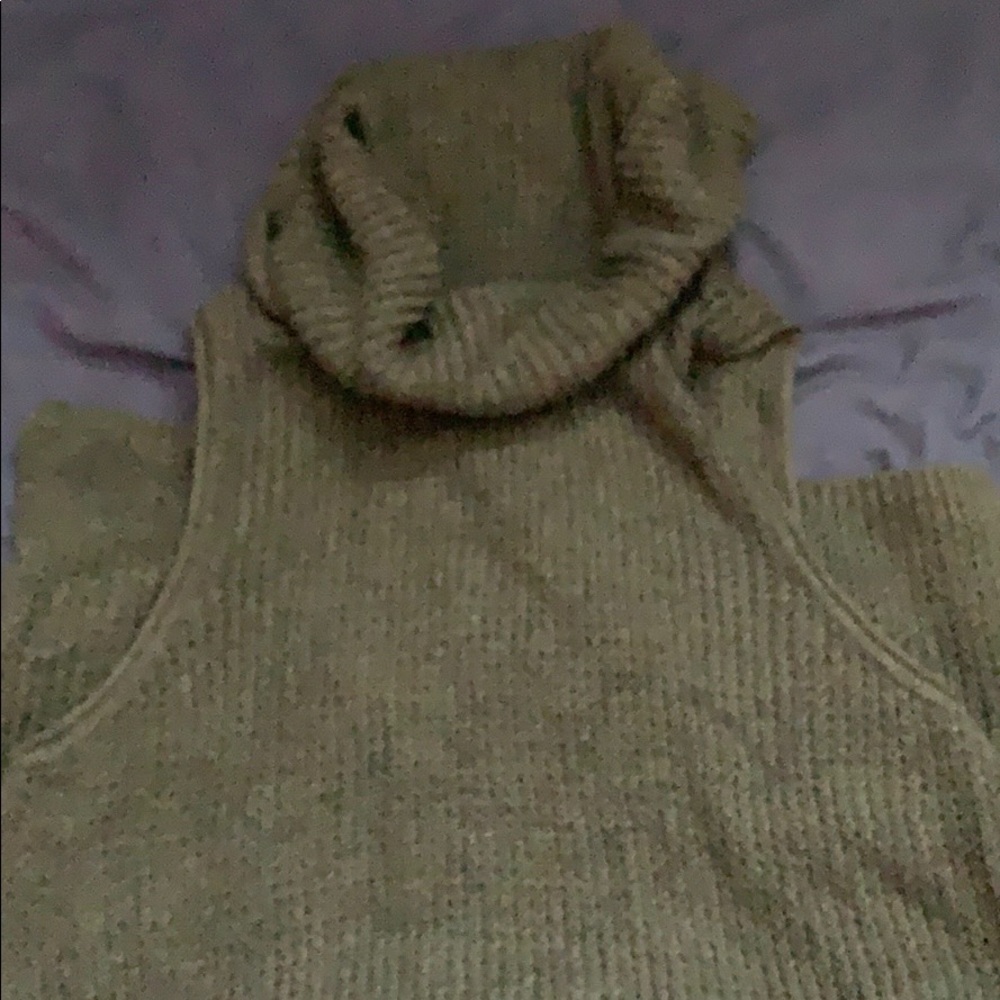sleeveless turtleneck sweater